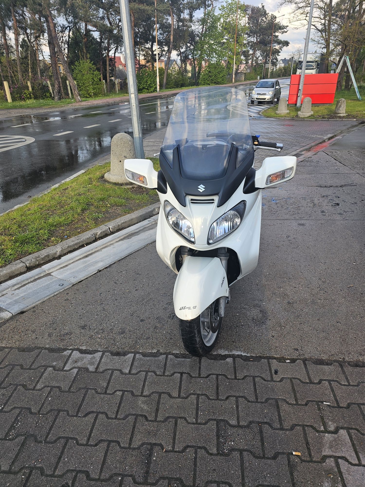 Skuter SUZUKI Burgman 650