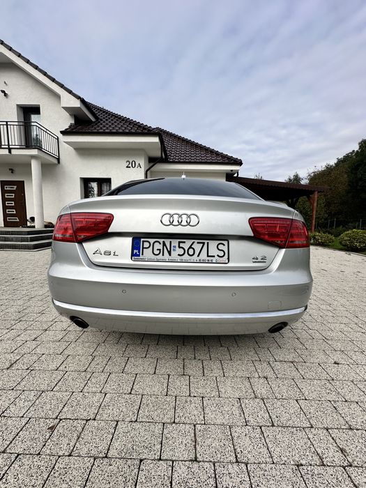 Audi A8 Long 4.2 V 8