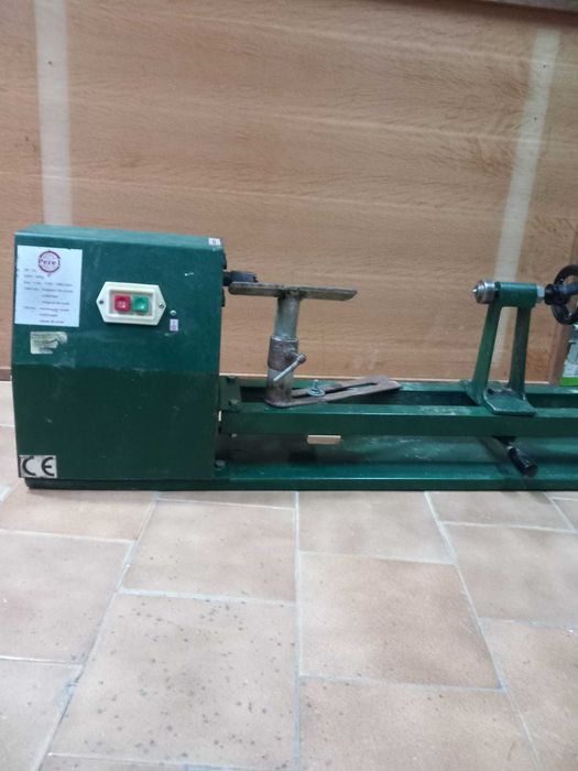 Torno para Madeira