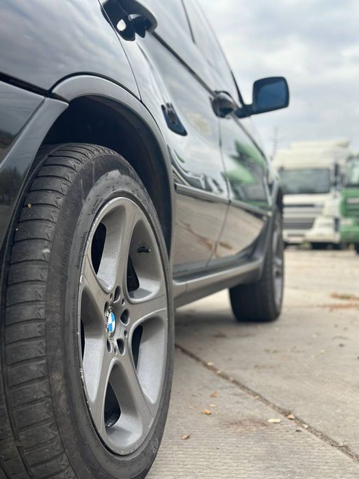 BMW X5 E53. В гарному стані