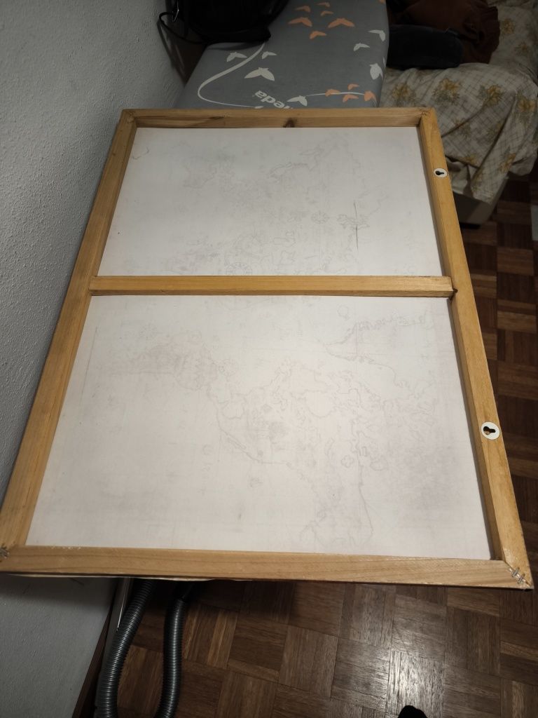 Vendo quadro mapa mundo
