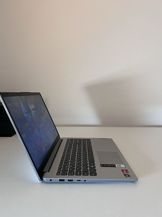 Portátil Lenovo IdeaPad 1 (Com Garantia)
