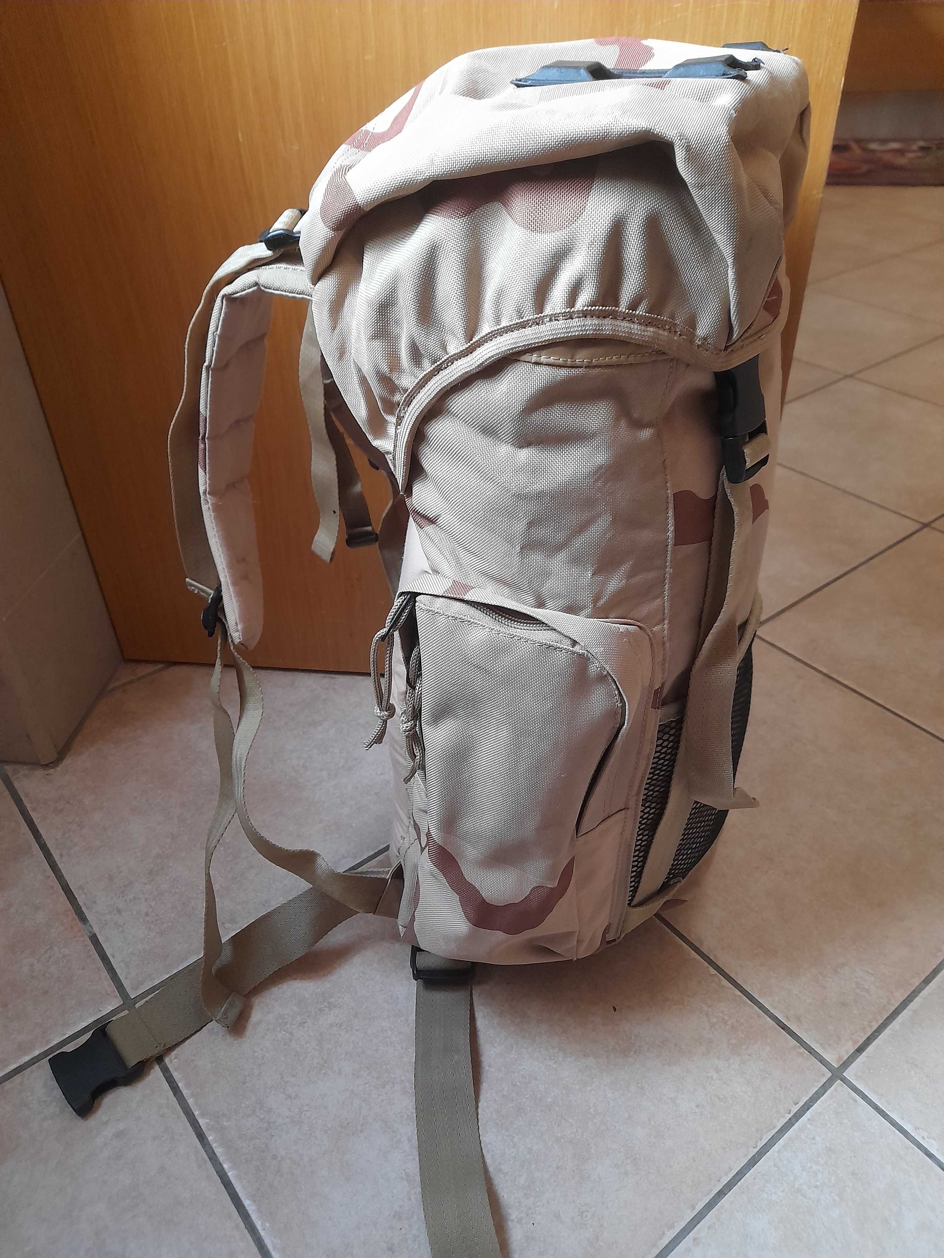 Mochila  camuflada