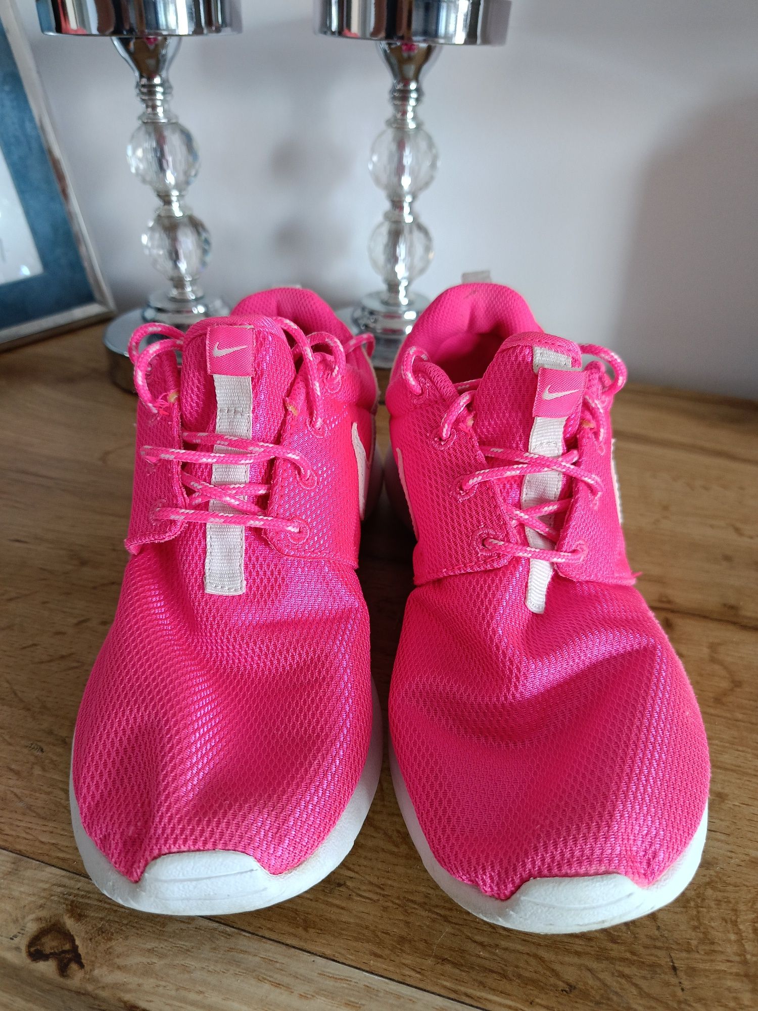 Buty Nike roshe one różowe 38,5 neonowe