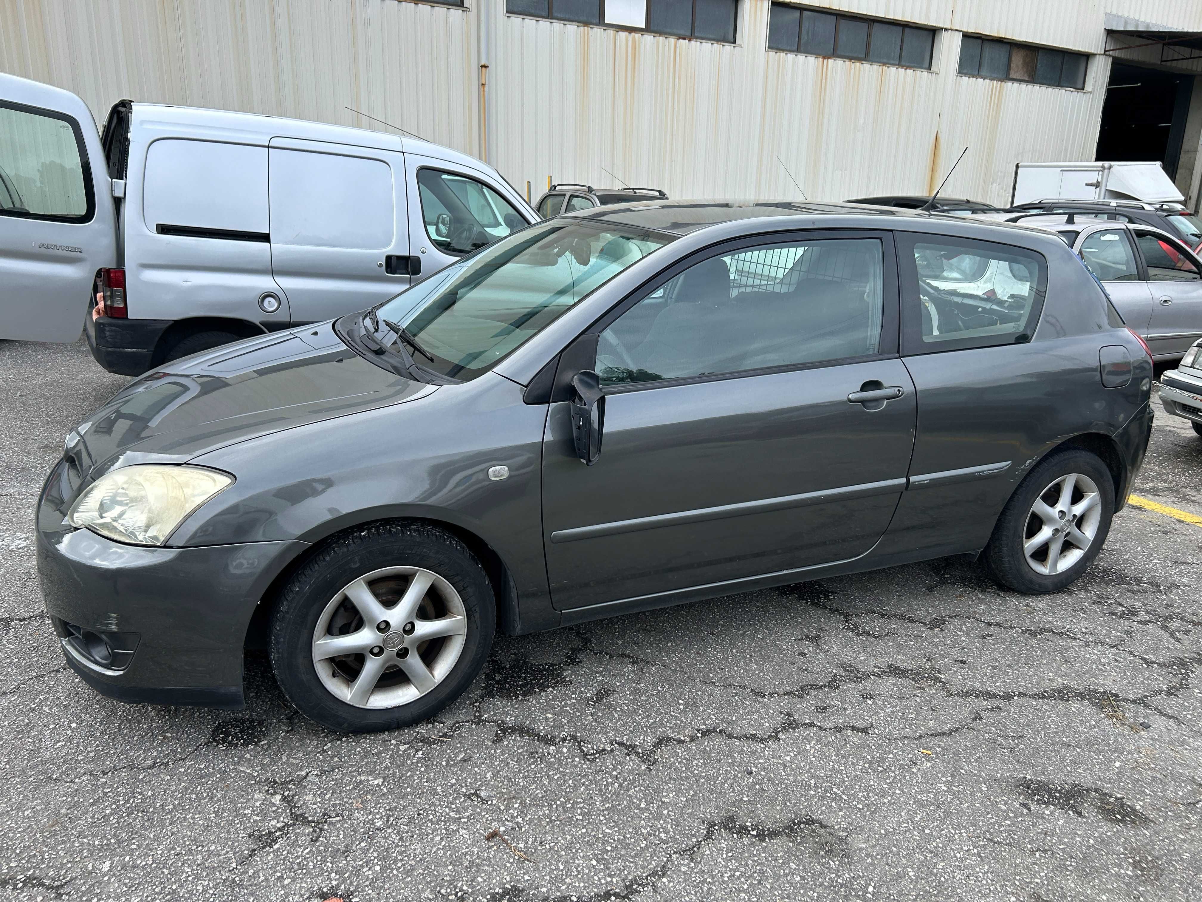 Toyota Corolla 2.0 D4D Só Para Peças