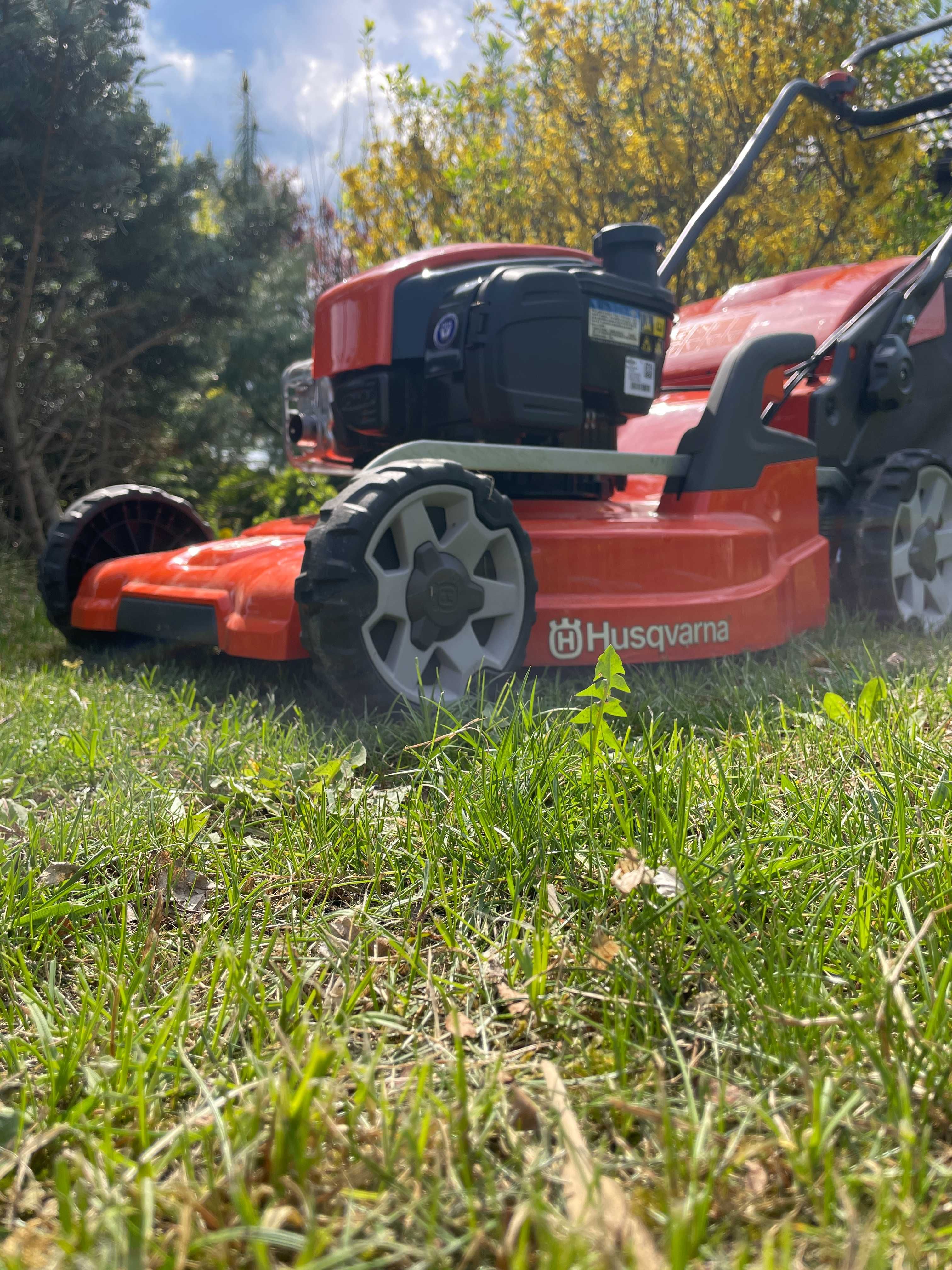 prawie nowa HUSQVARNA Kosiarka spalinowa z napędem LC 353VI