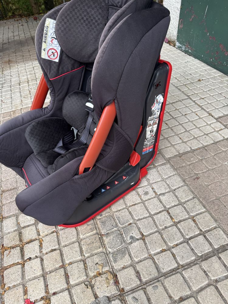 Cadeira Bebé Criança Auto Ferrari Grupo 0, 1 e 2