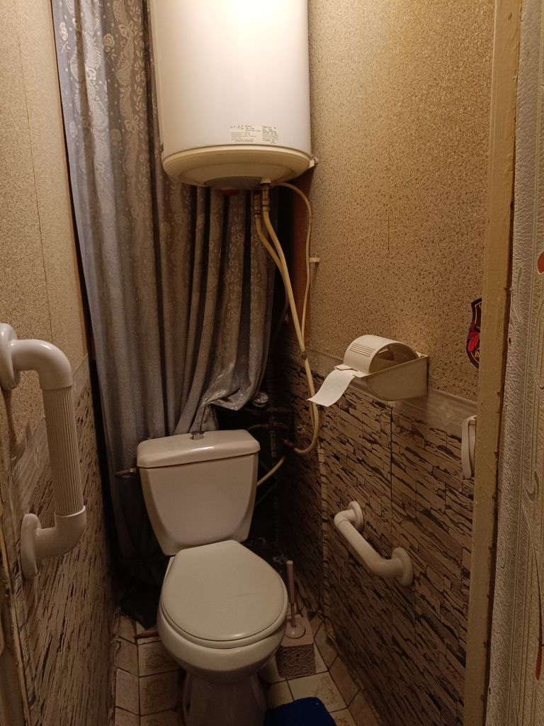 Продам 3-кімнатну квартиру в центрі Чугуєва