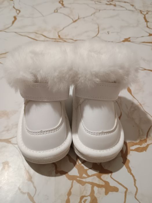 Дитяче взуття 18 розмір