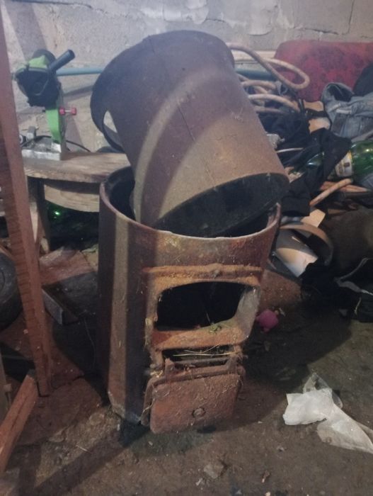 ПродаєтьсЯ  чугуннов топков