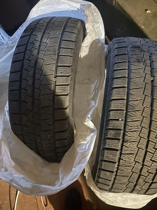 Продам зимові автошини 225/45/19
