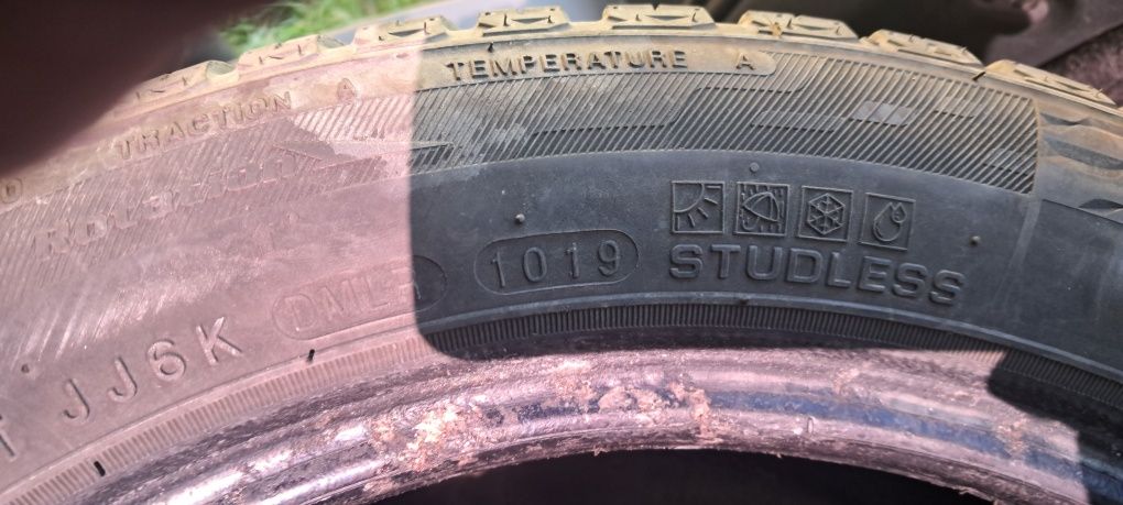 Продам резину 195/50R15 Nexen