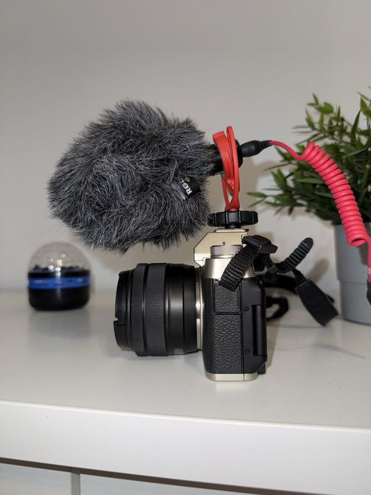 Fujifilm X-T200 Srebrny + Obiektyw 15-45mm