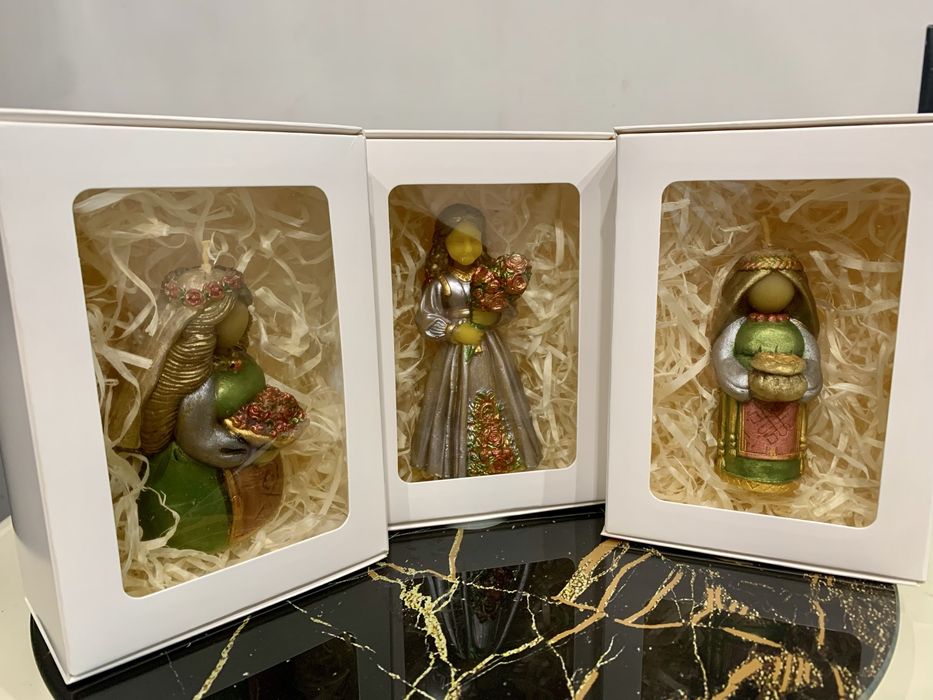 Свічка «Берегиня з мішечком достатку»