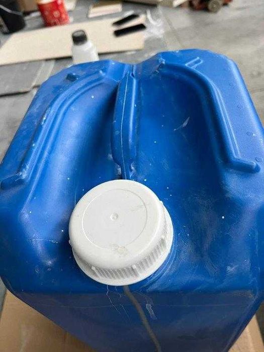 Jerricans/Bidons 20 e 25 Litros vazios