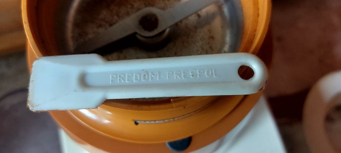 Predom Misker i młynek PRL