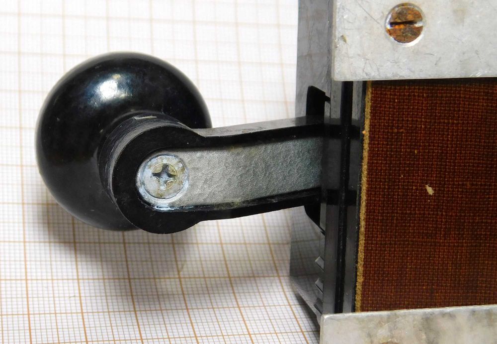 Klucz telegraficzny do radiostacji wojskowej czarny