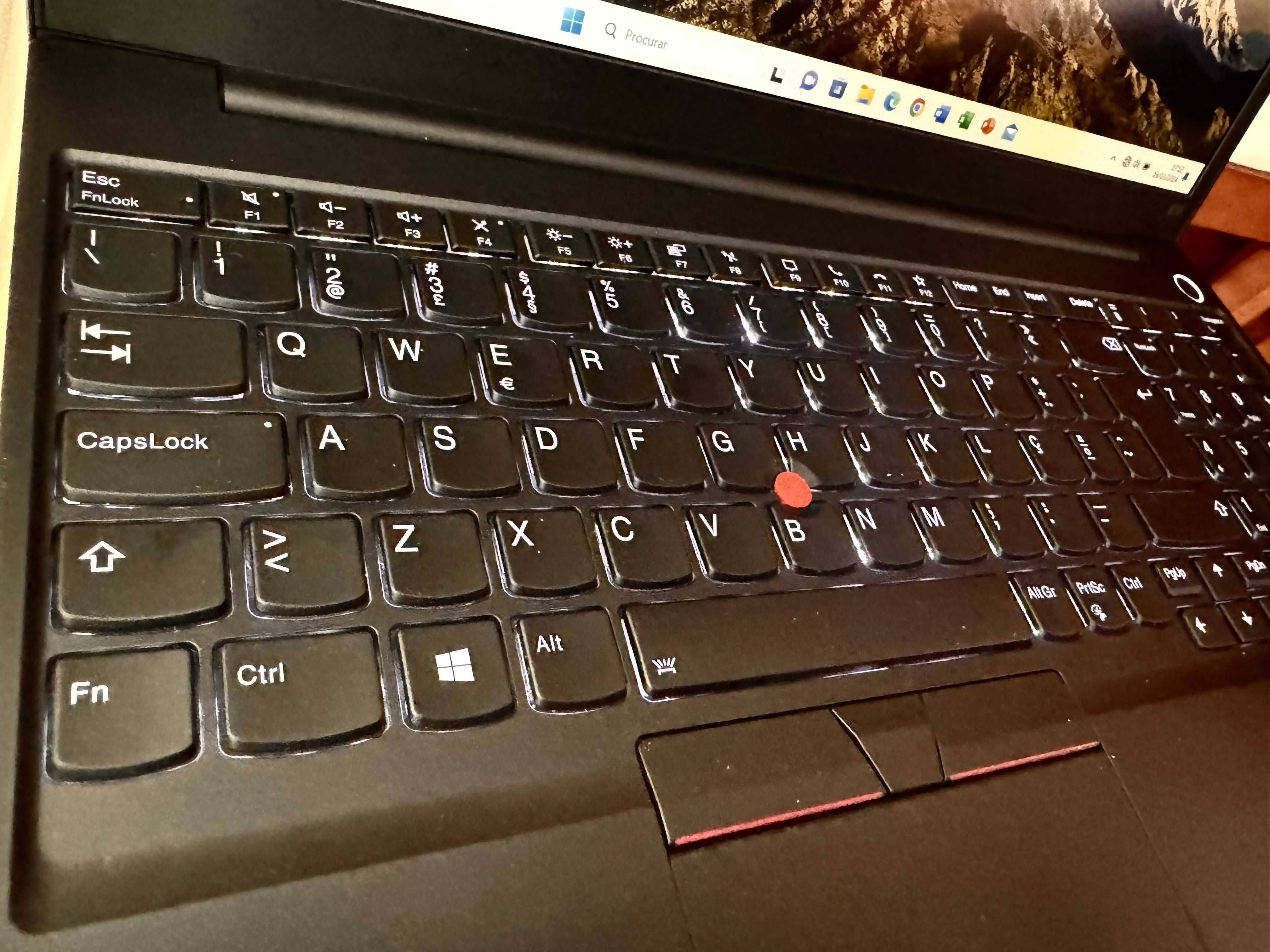Lenovo ThinkPad E15 Gen 2-15.6"FullHD/1135G7/16Gb Ram/2 Discos SSD