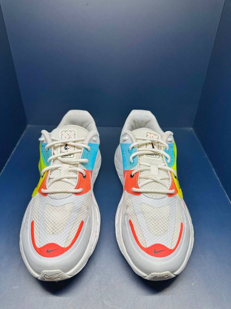 Жіночі кросівки Nike