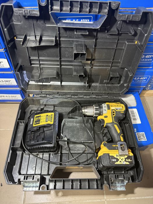 Акумуляторний шурупокрут DeWALT DCD 791 шуруповерт