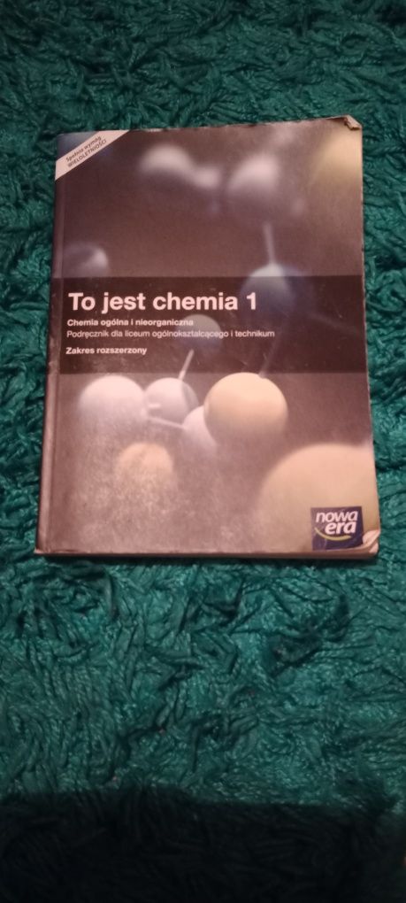 Sprzedam książkę "to jest chemia"