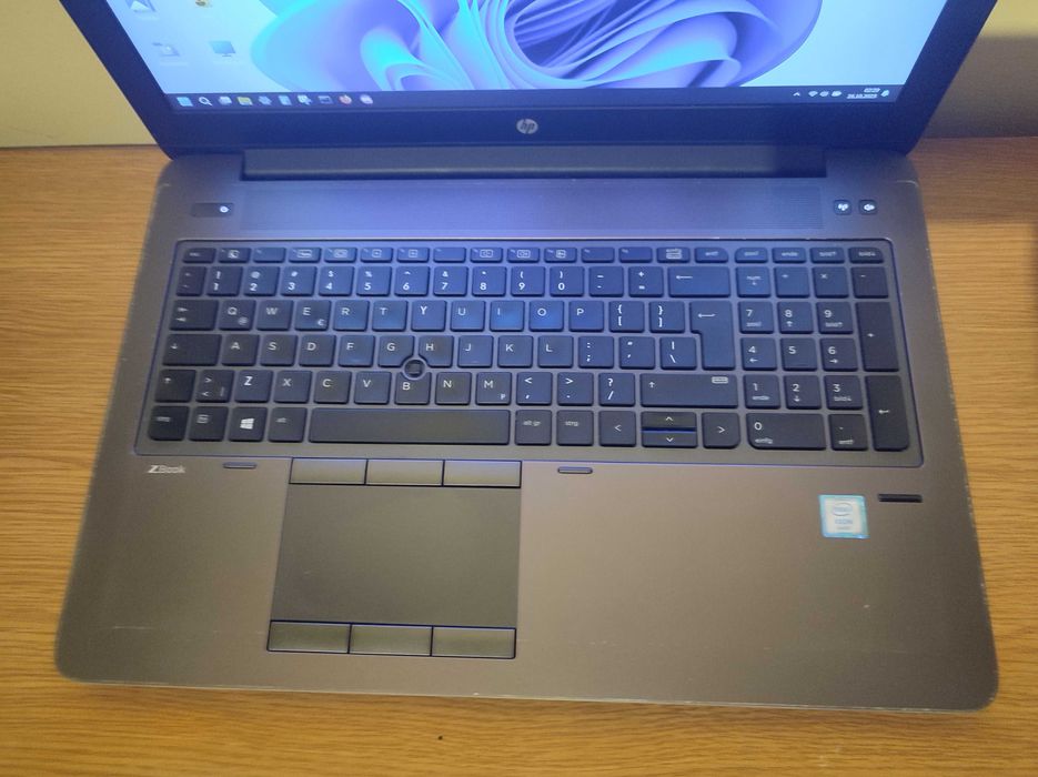 HP Zbook 15 G3 USB-C XEON 32GB ECC RAM QUADRO M2000M 4GB Windows 11