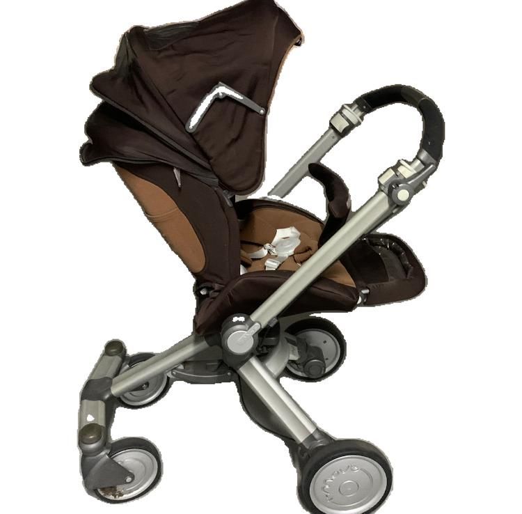 Cadeira de passeio com opcao alcofa Chicco
