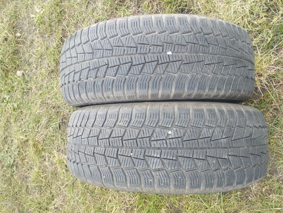 Продам резину 215/60/16