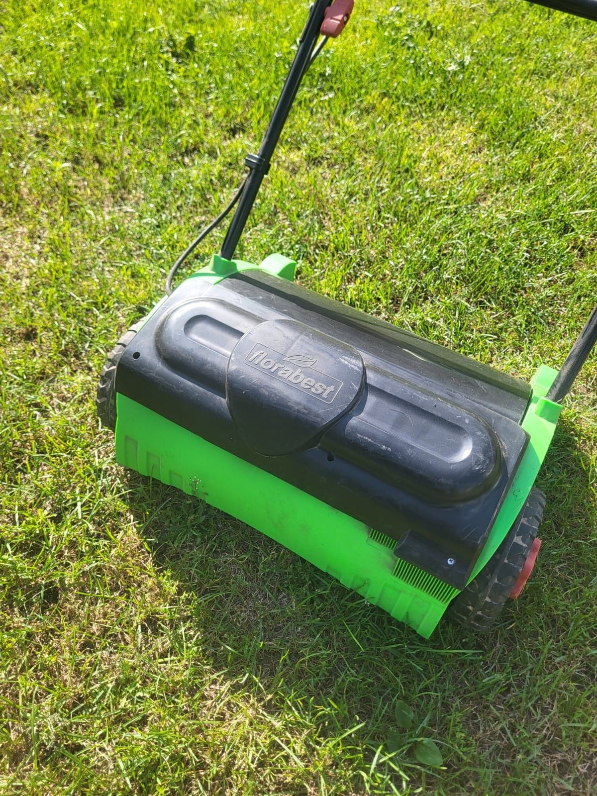 Wertykulator aerator
