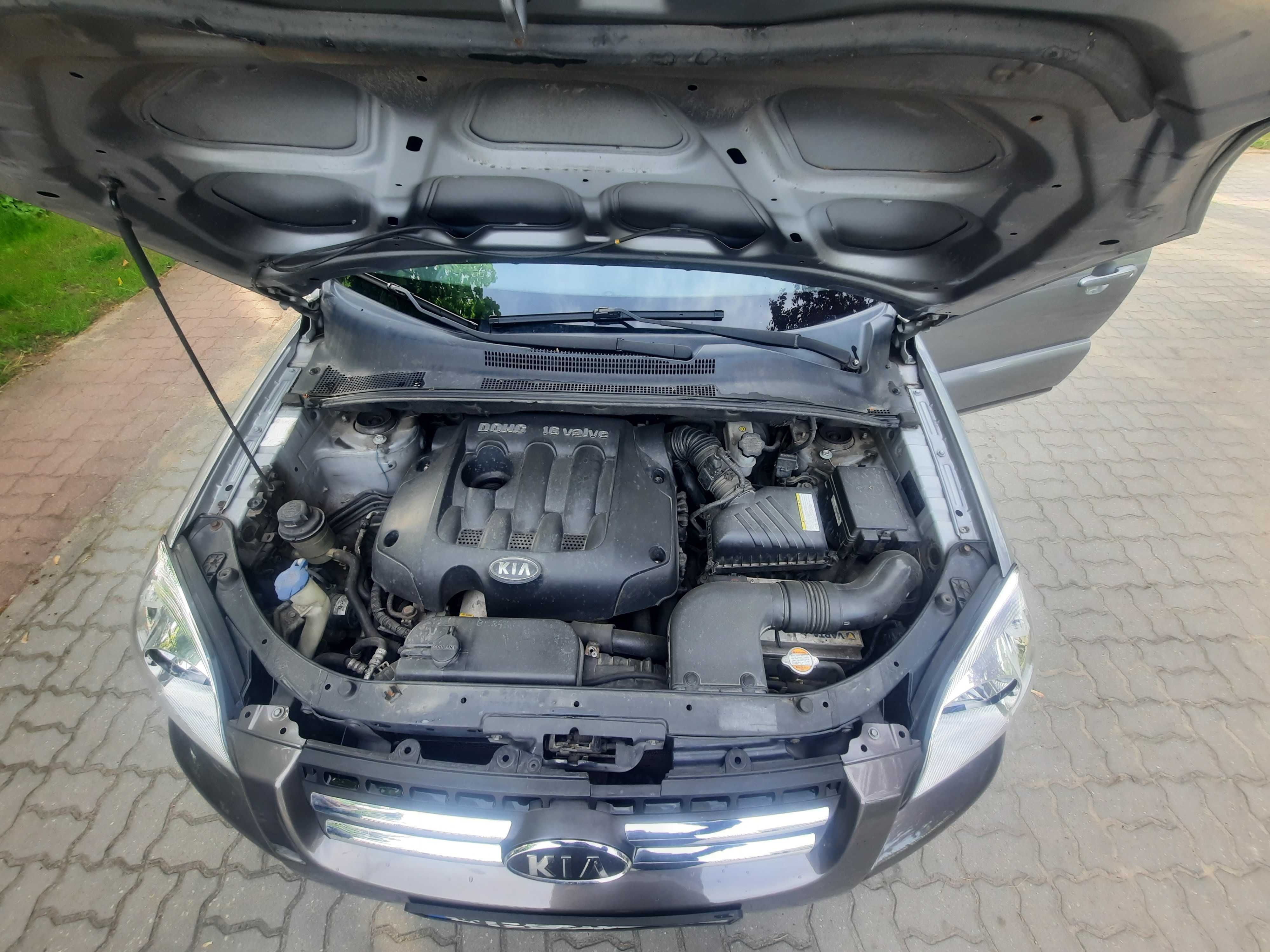 Kia Sportage 2008 r. + 4 opony zimowe