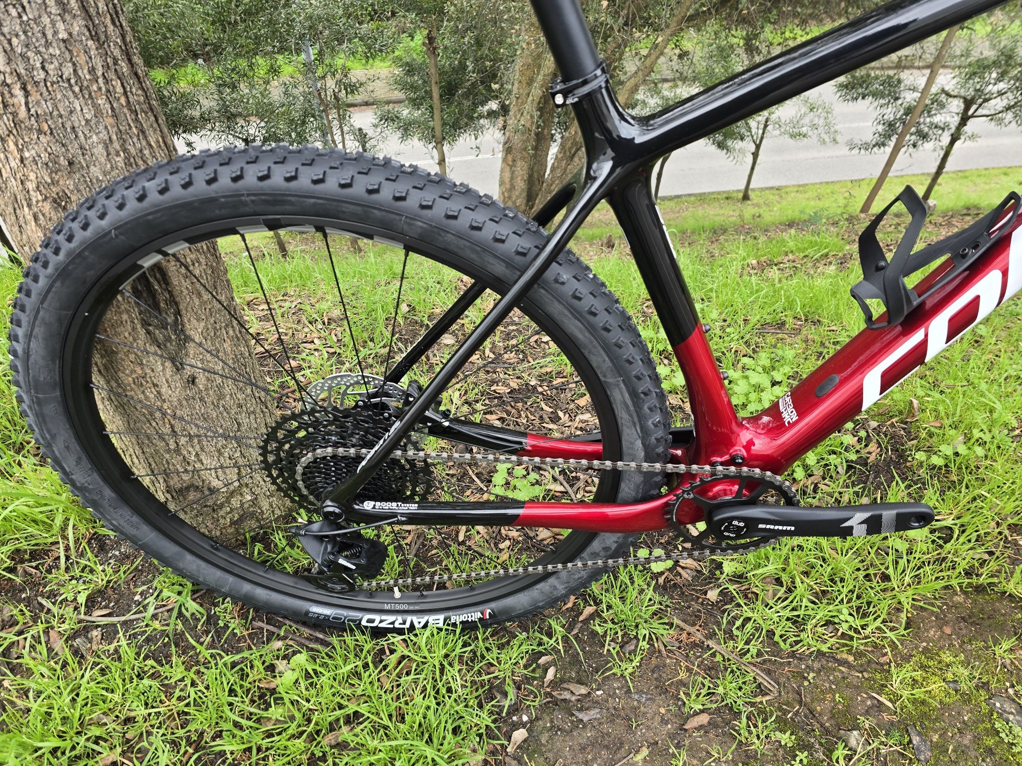 Btt 29 carbono L nova 12x1v com rock shox