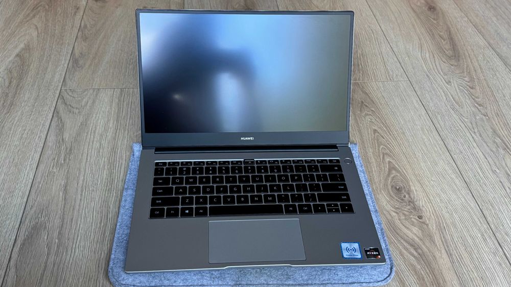 Notebook Huawei MateBook D14 Nbl-WAQ9R Ryzen5/8 GB/256 GB SSD