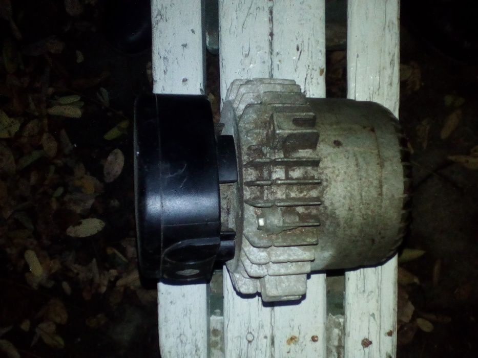 Электродвигатель для вытяжки