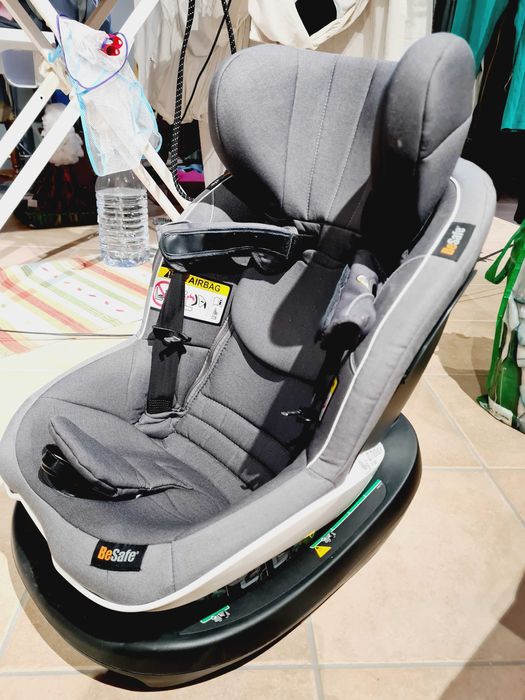 Cadeira automóvel Besafe e base Besafe