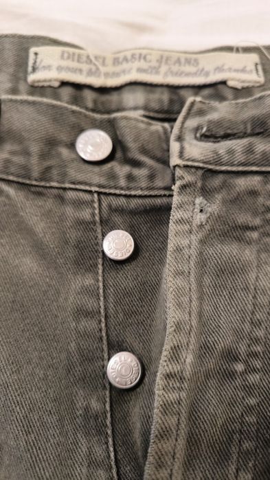 Calças Diesel homem tamanho 33