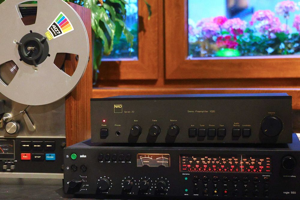 Preamp Przedwzmacniacz NAD 1020 przyjemny dźwiękowo