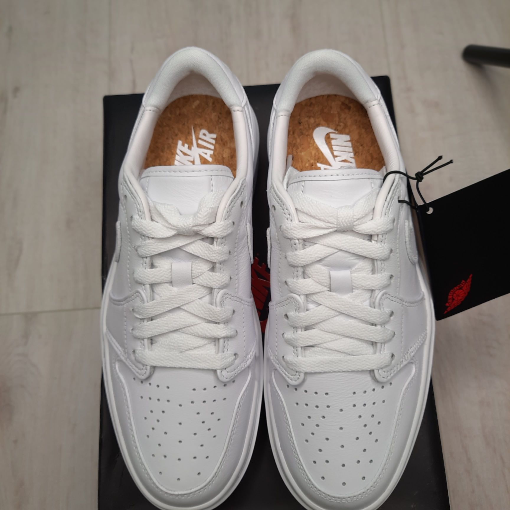 Оригінальні жіночі кросівки JORDAN AIR 1 ELEVATE WHITE DH7004-11