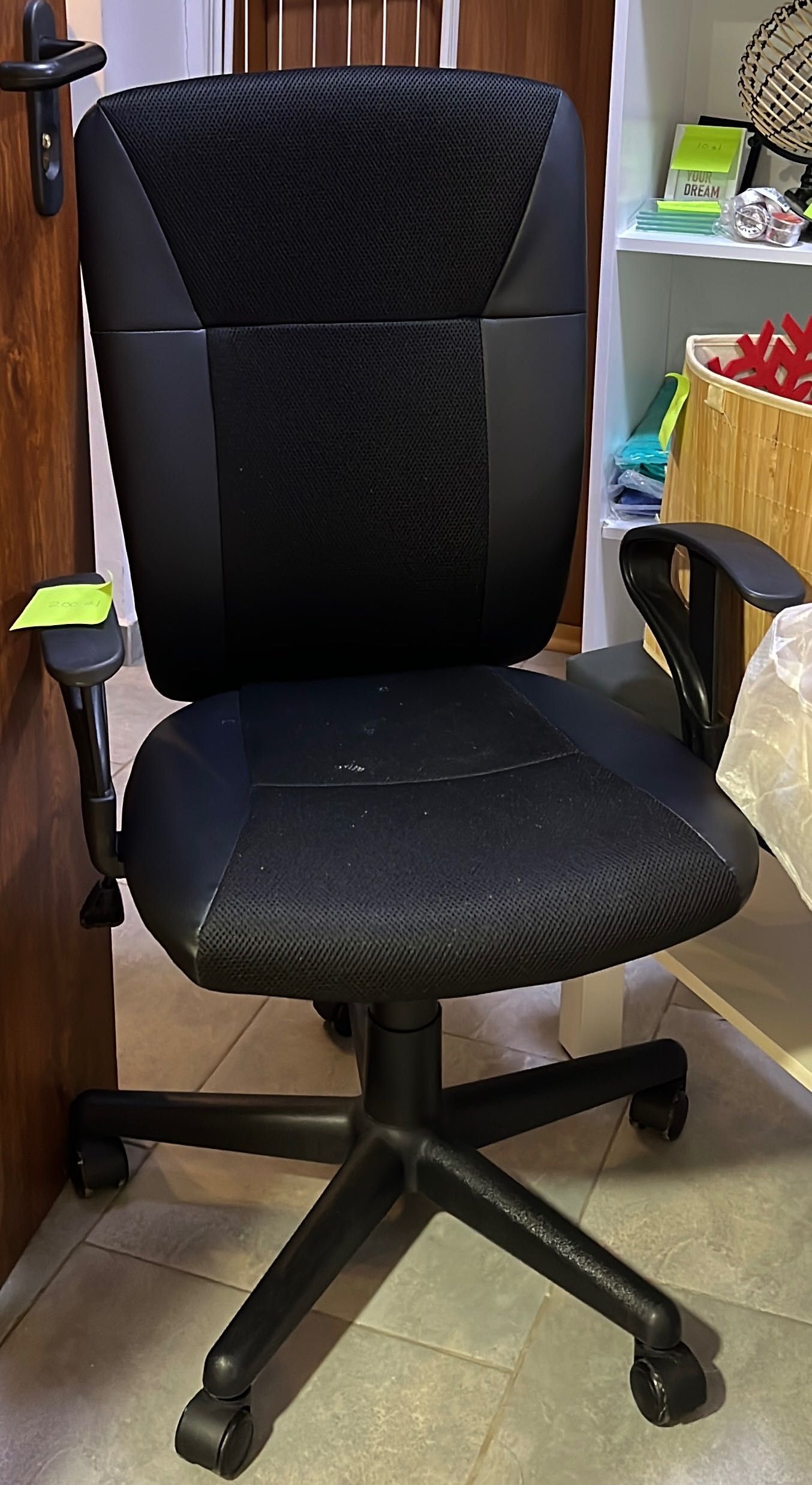 Krzesło biurowe SUNDS czarny