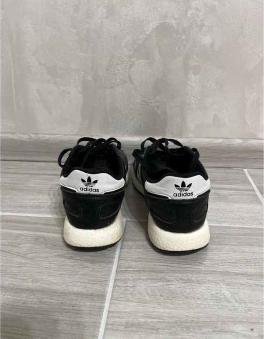 Кросівки Adidas Iniki