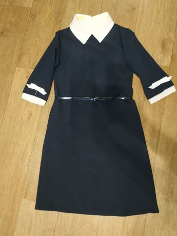 Школьное платье (рост-146 см.)