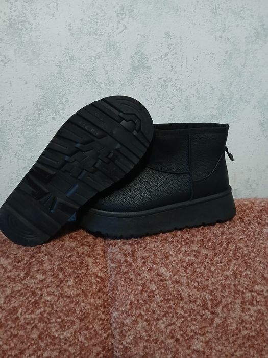 Нові жіночі зимові угги ботінки