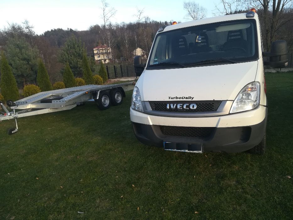 Autolaweta pomoc drogowa usługi przewóz transport laweta