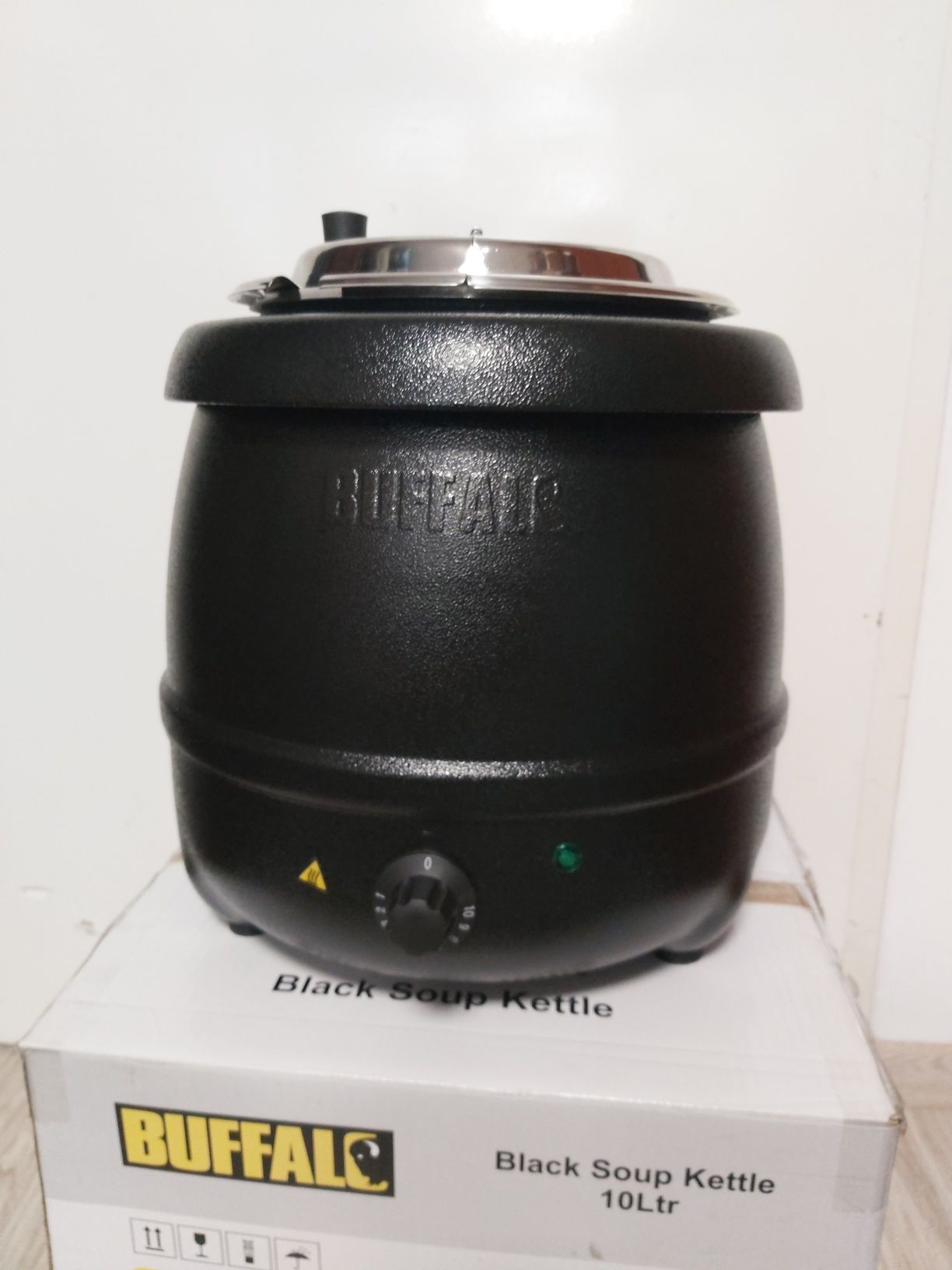 Wolnowar Buffalo L715 10 l czarny 400 W