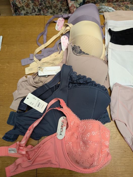Бюстгальтер,грация,трусы,женское бельё