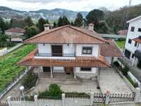 Moradia T3  em Creixomil - Guimarães