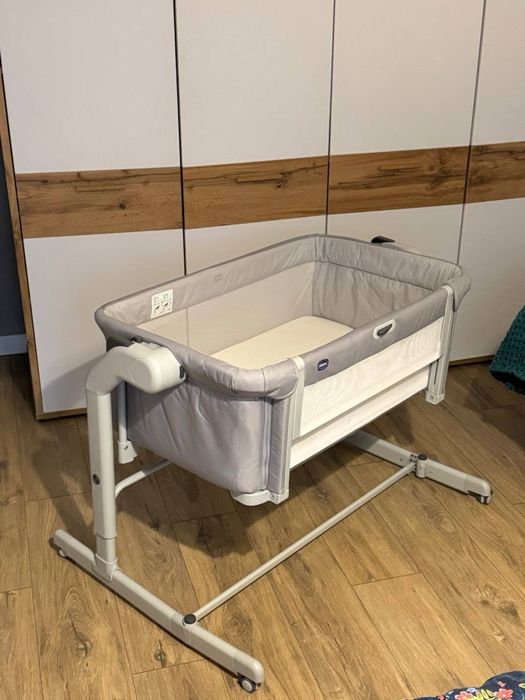 Приставне дитяче ліжечко Chicco Next2Me Magic Evo