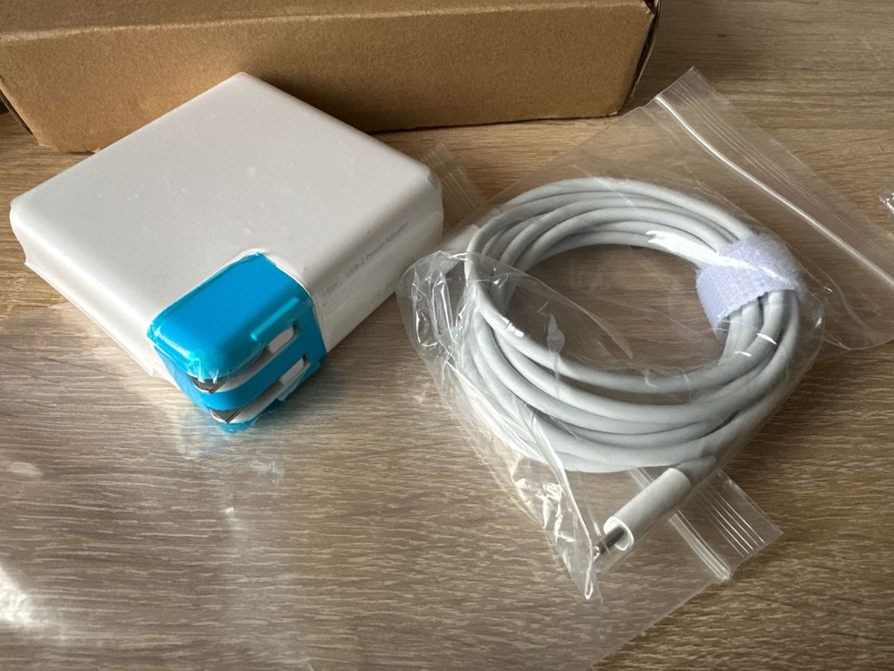 Адаптер.Нове. Блок живлення 96W до MacBook pro.
