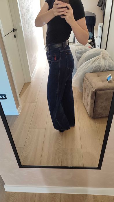 Темно-сині жіночі джинси