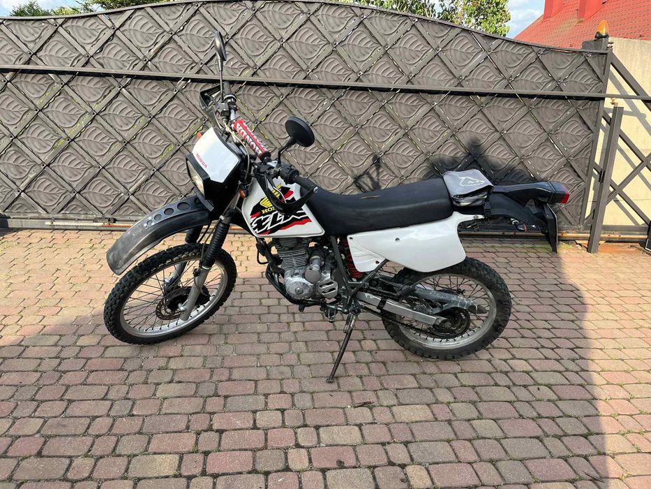 Motocykl Honda XLR