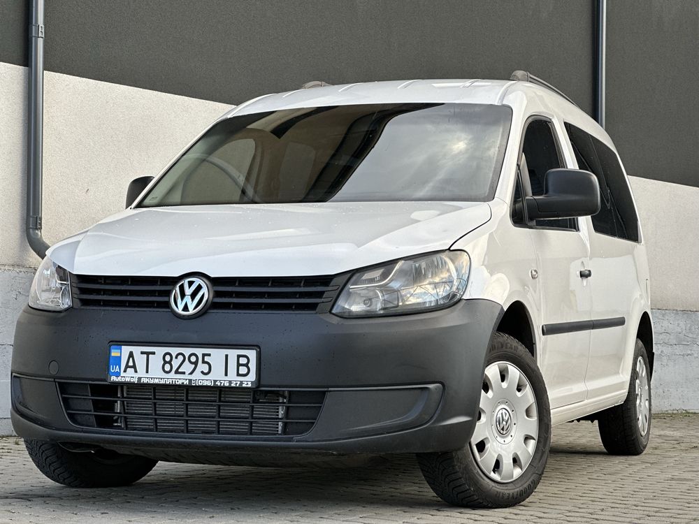 Volkswagen Caddy 1.6tdi 2012р довга база пасажир MAXI